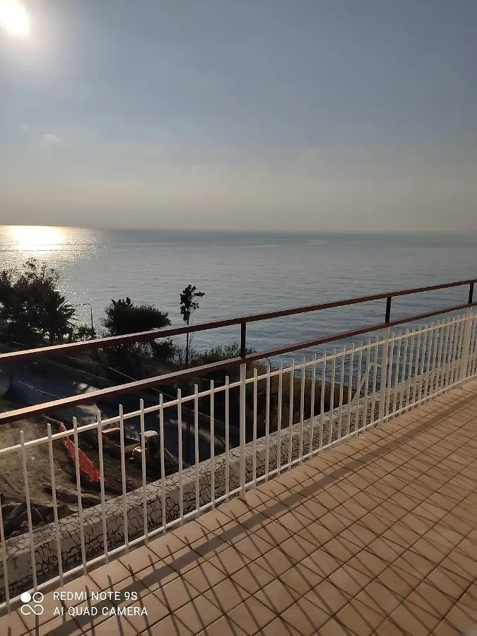 B&B Sanremo Dely' House 0*,